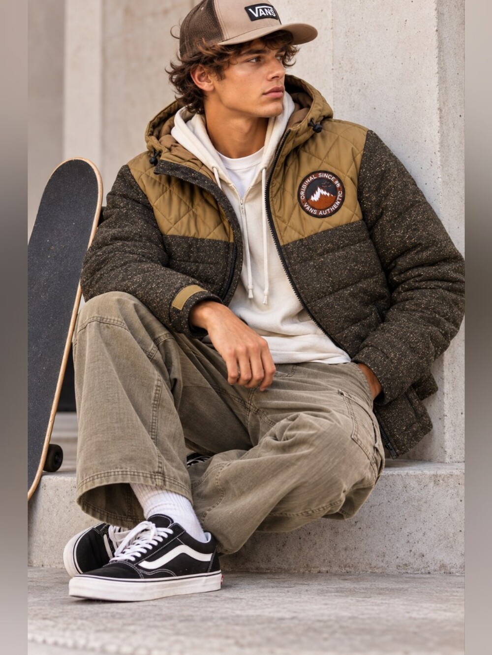 Vans Men’s Quilted Hooded Puffer Jacket Brown Colorblock Original Since 66 M